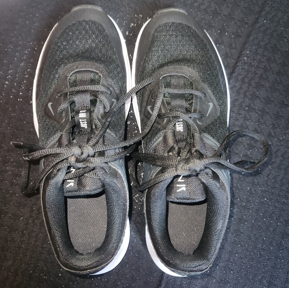 Nike Black & White MC Trainers, Women's Size 8/EU 39